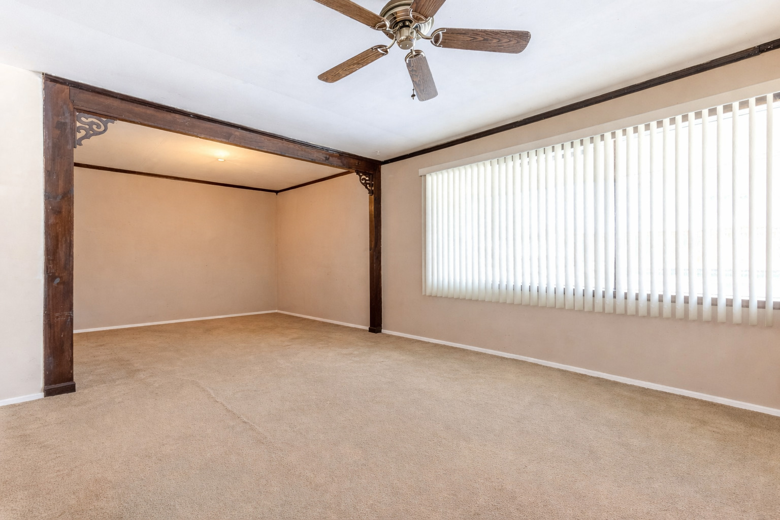 590 Durham Court, Hoffman Estates, IL 60169