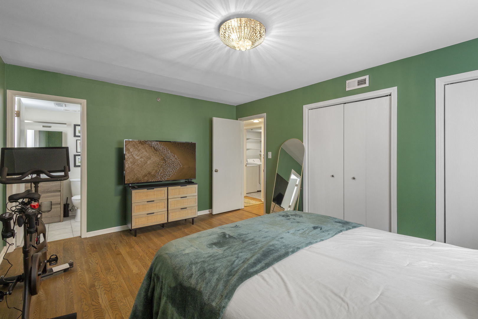 9700 McVicker Avenue #2N, Oak Lawn, IL 60453