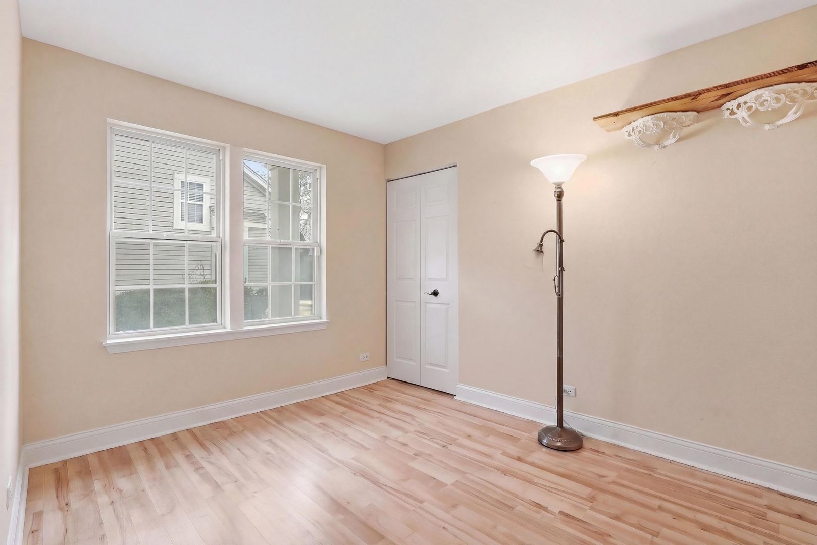 352 Kildare Court #352, Carol Stream, IL 60188