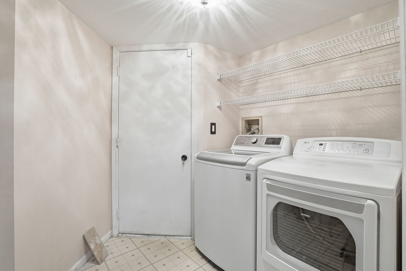 352 Kildare Court #352, Carol Stream, IL 60188