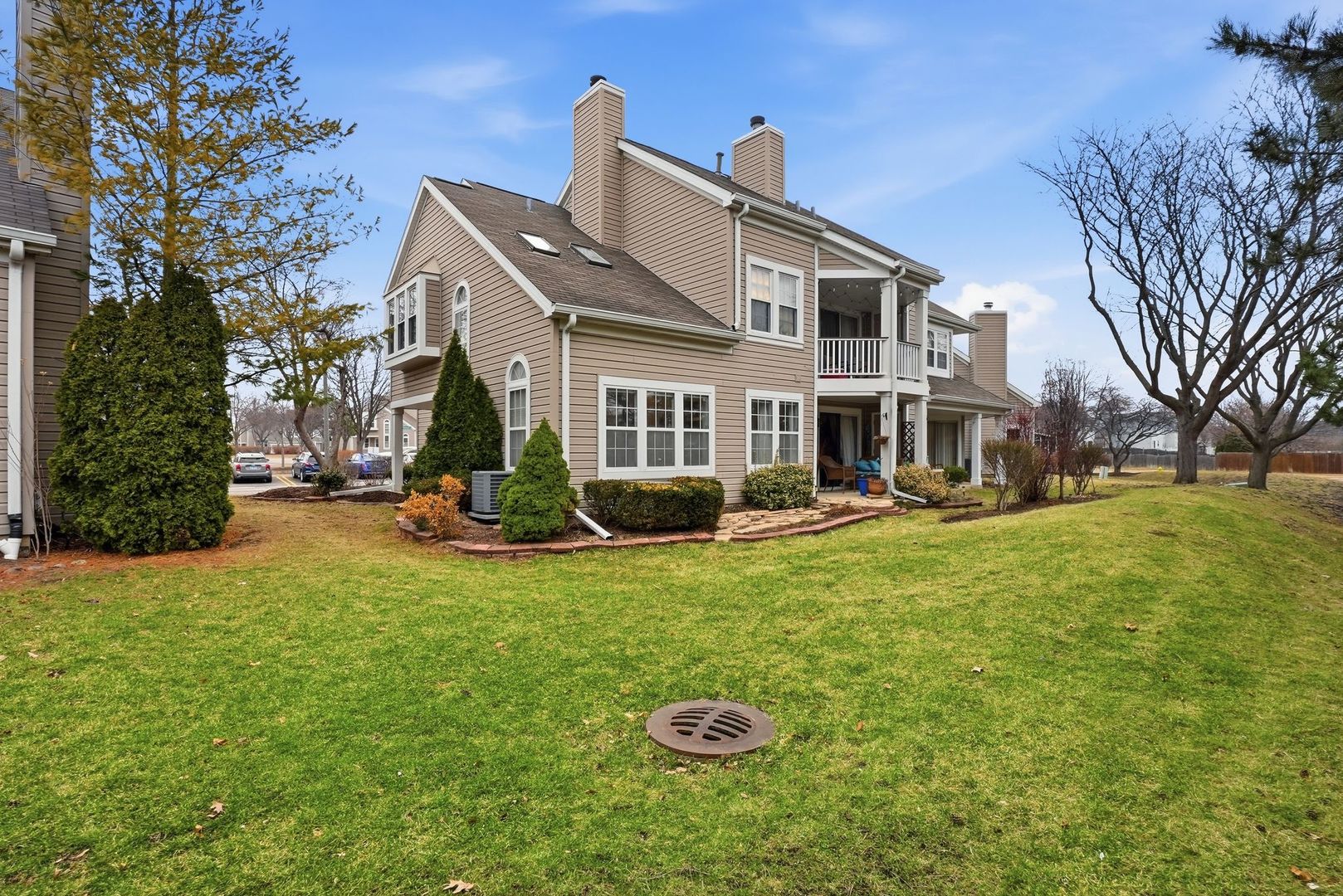 352 Kildare Court #352, Carol Stream, IL 60188