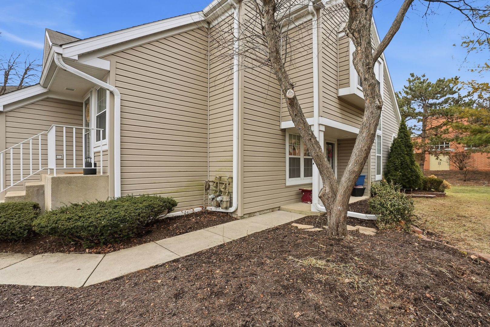 352 Kildare Court #352, Carol Stream, IL 60188