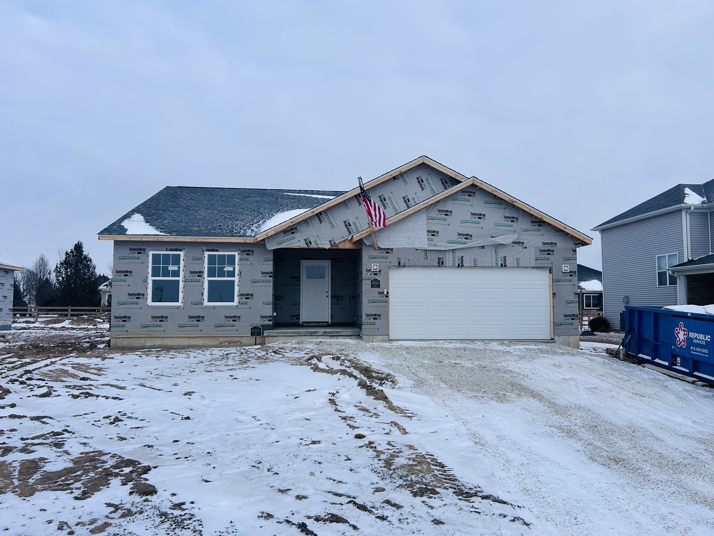 1855 Sycamore Street, Peru, IL 61354