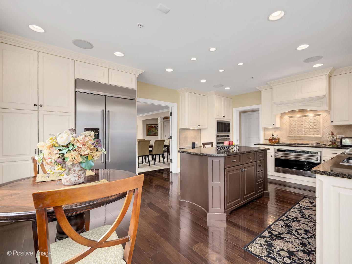 1218 Hawthorne Court, Hinsdale, IL 60521