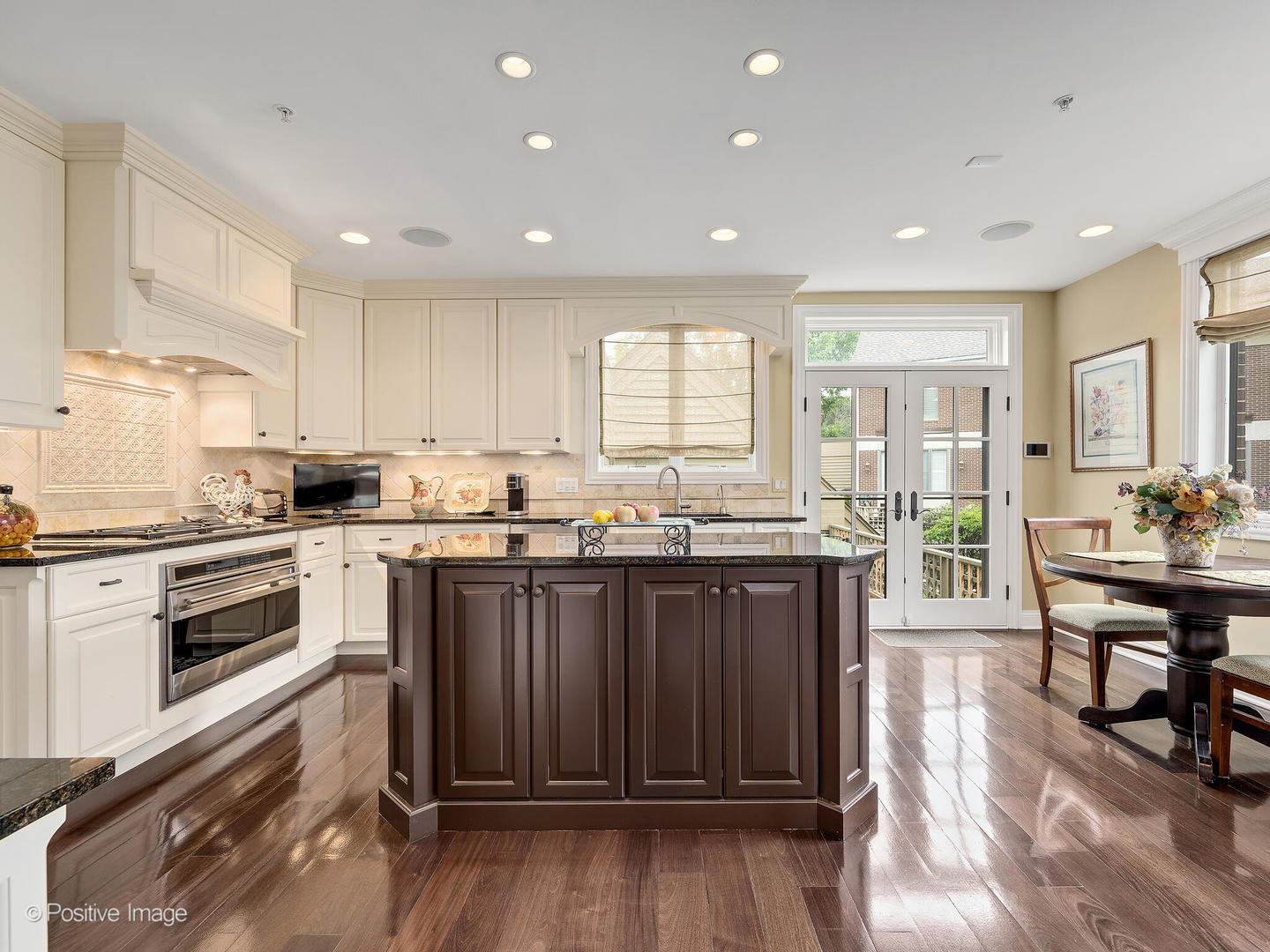 1218 Hawthorne Court, Hinsdale, IL 60521