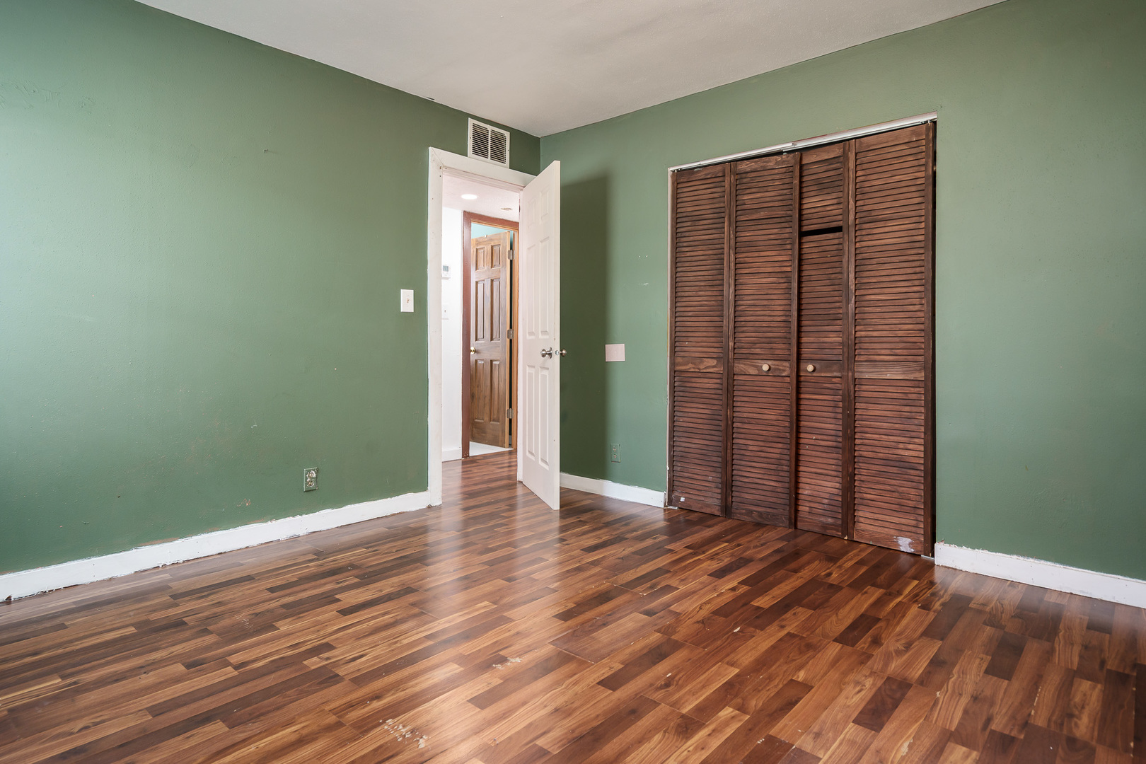 2004 Sauber Avenue, Rockford, IL 61103