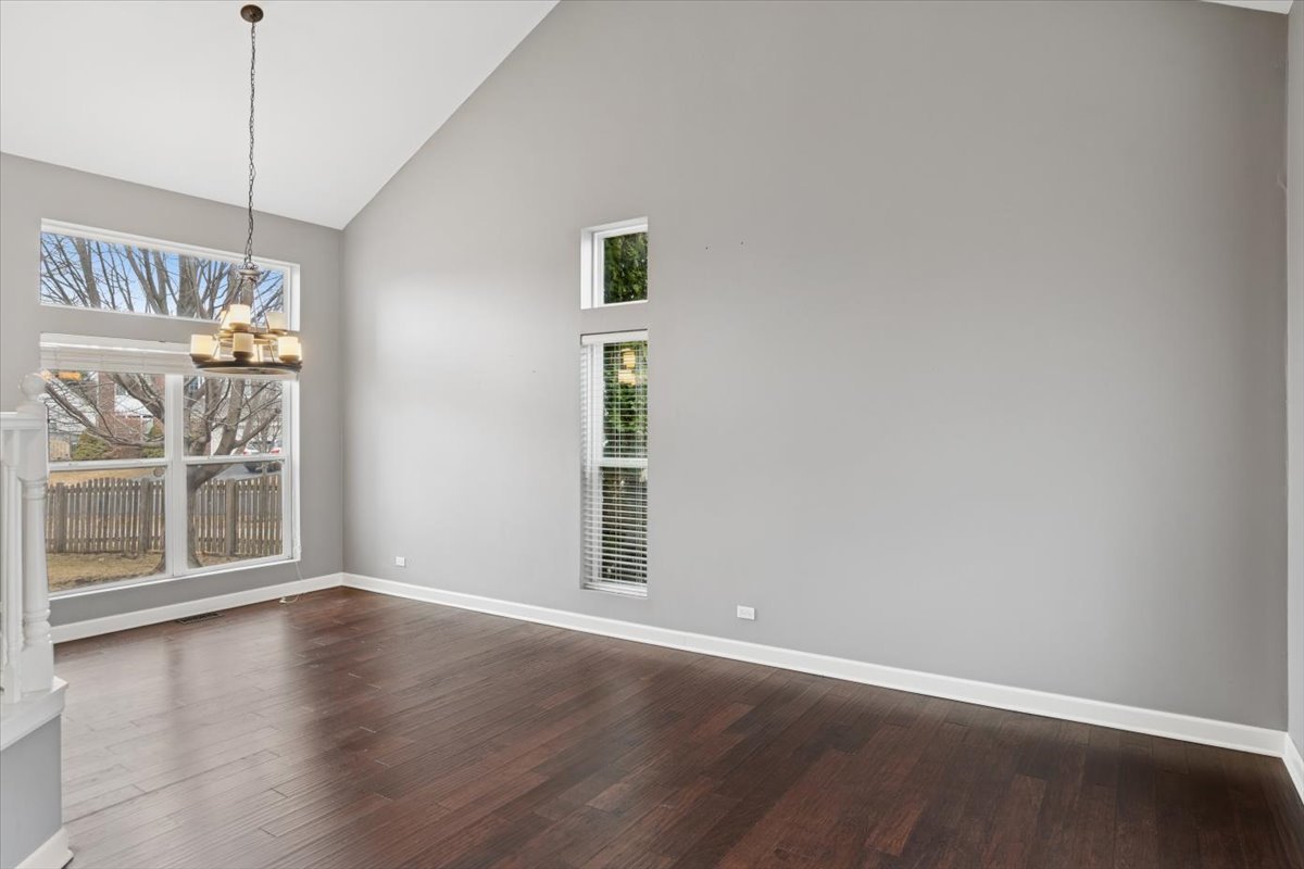 1568 Woodland Lane, Bolingbrook, IL 60490