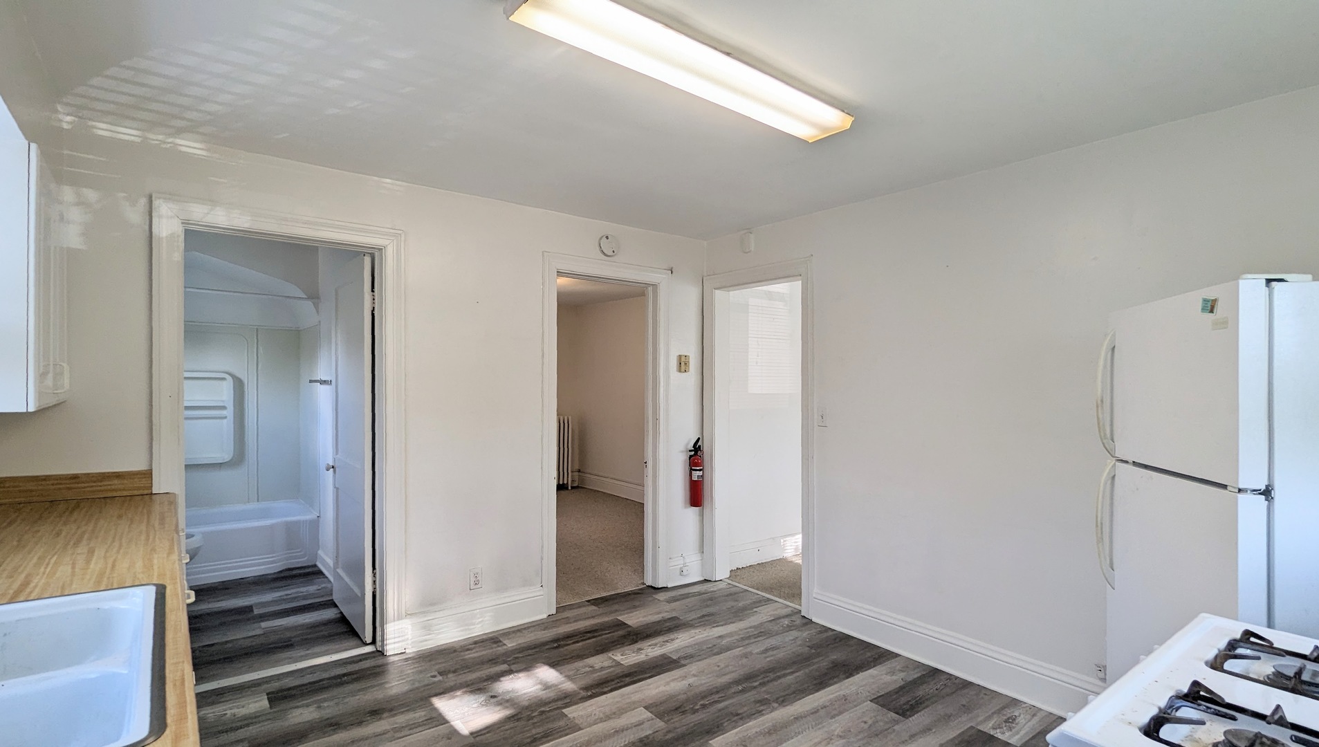 607 Walnut Street #4, Lemont, IL 60439