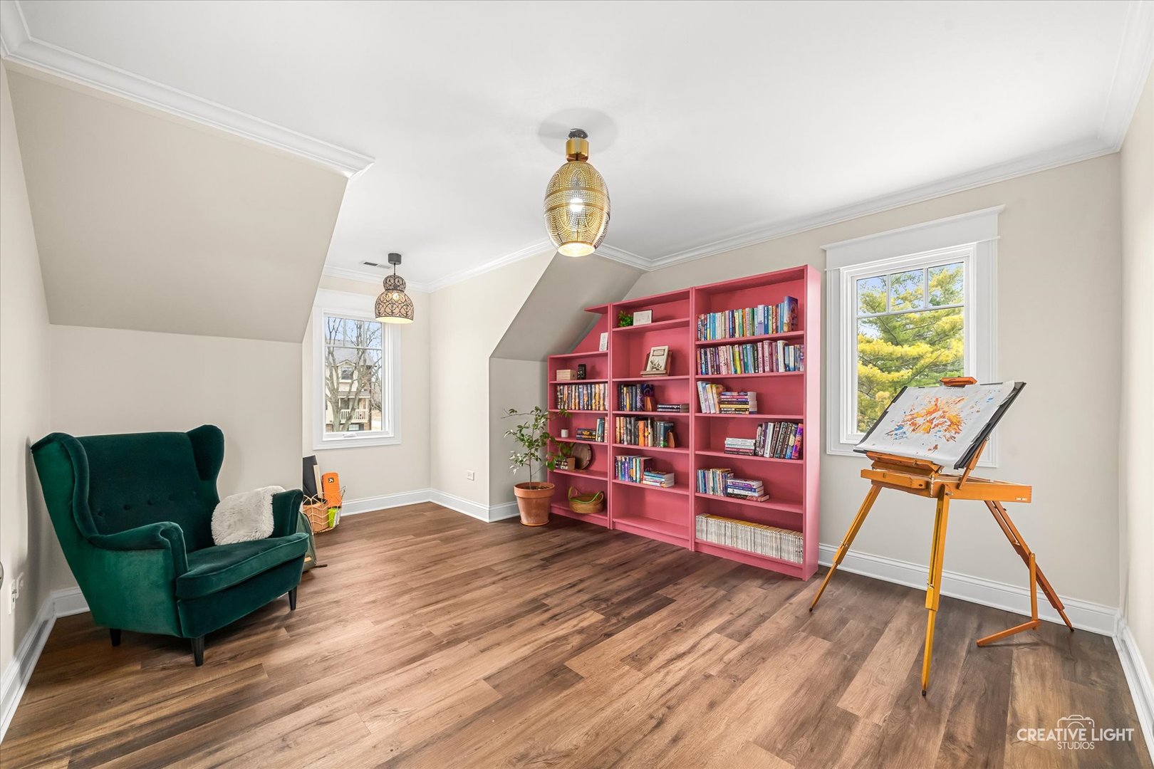 216 S Whispering Hills Drive, Naperville, IL 60540