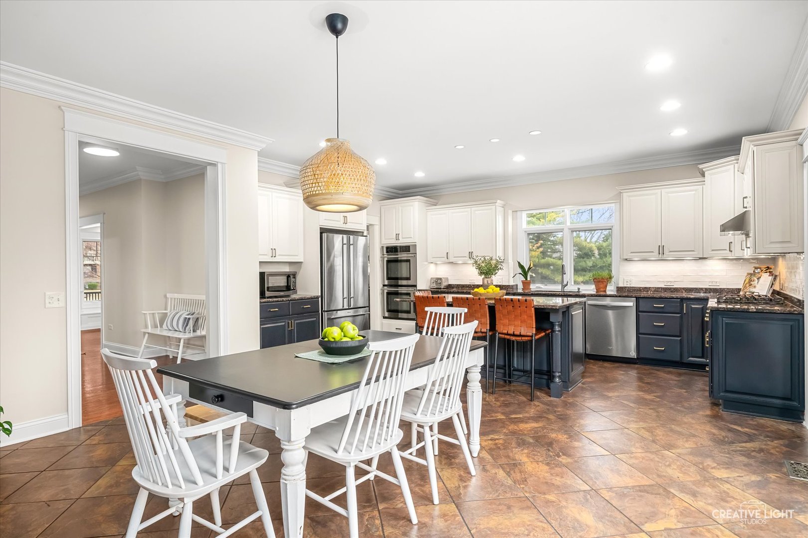 216 S Whispering Hills Drive, Naperville, IL 60540