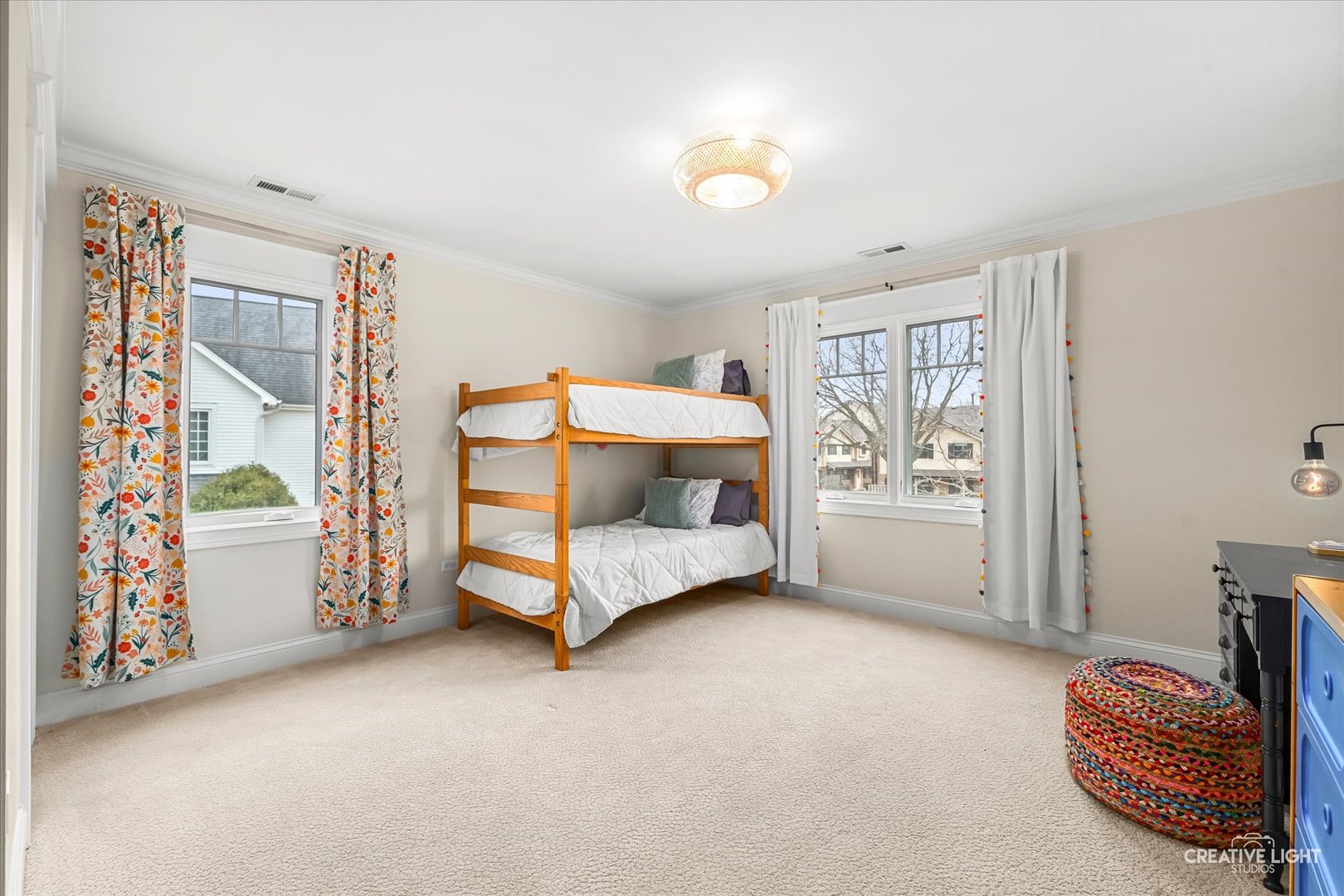 216 S Whispering Hills Drive, Naperville, IL 60540