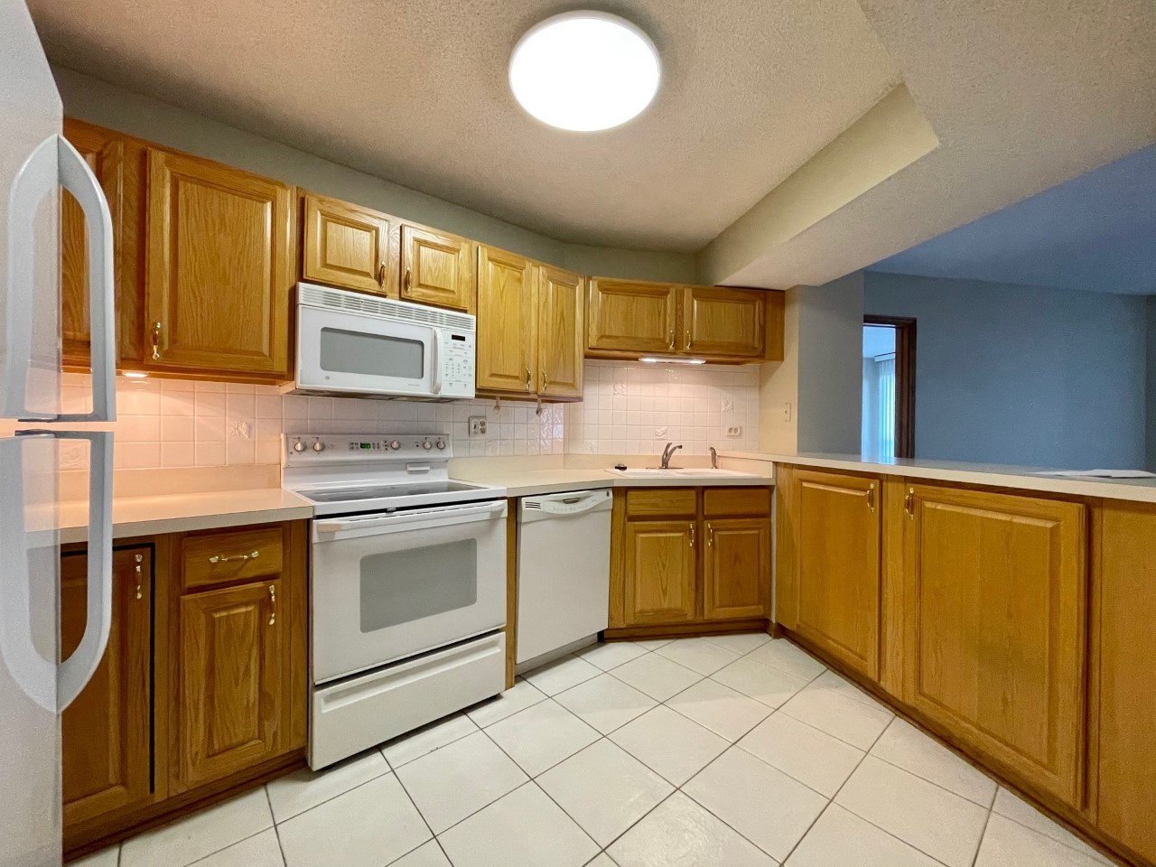 511 Aurora Avenue #620, Naperville, IL 60540