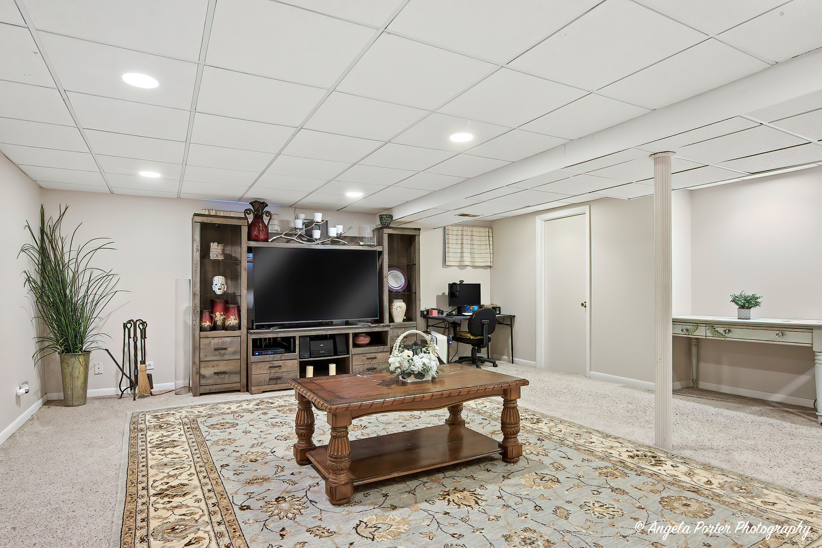 4833 Eastwood Court, Waukegan, IL 60087