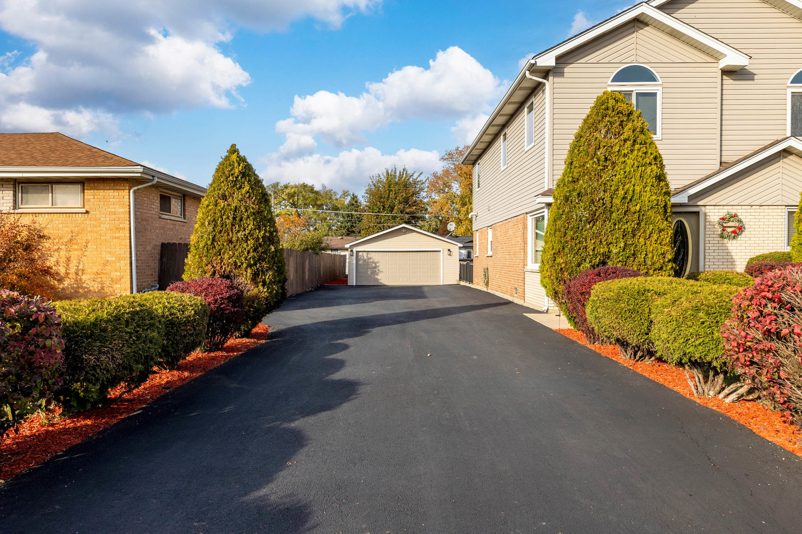 7806 W 83rd Street, Bridgeview, IL 60455