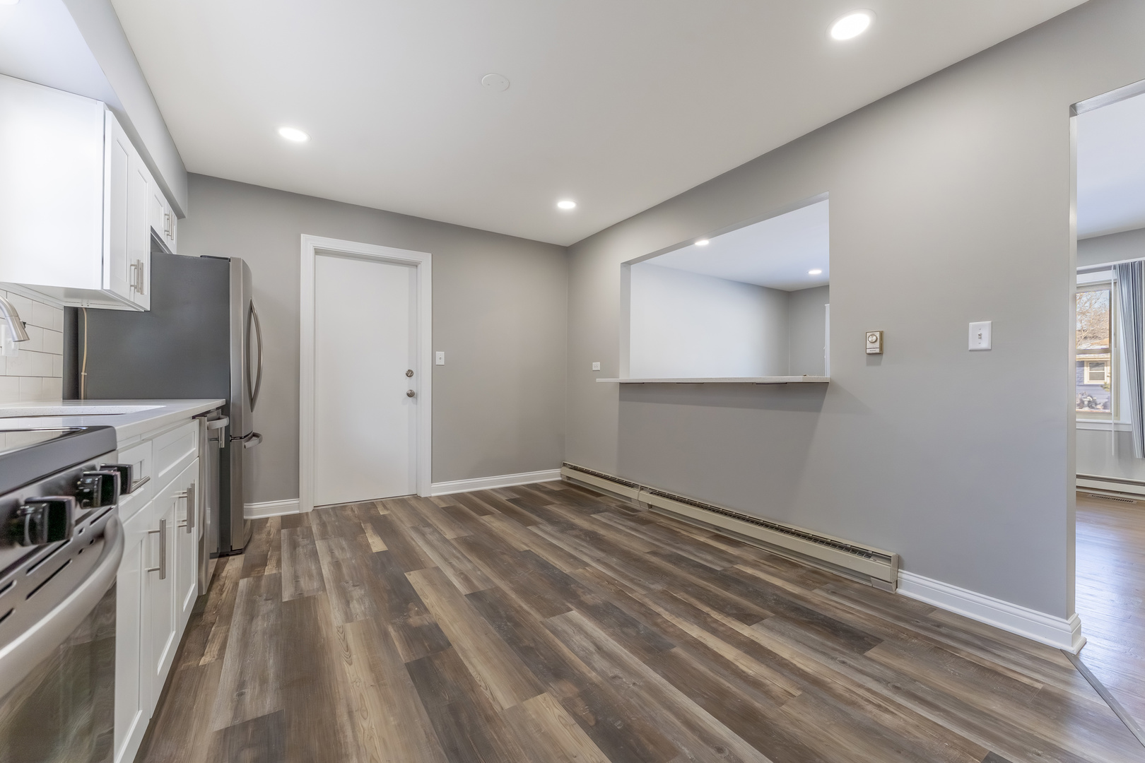 390 Oak Avenue, Wood Dale, IL 60191