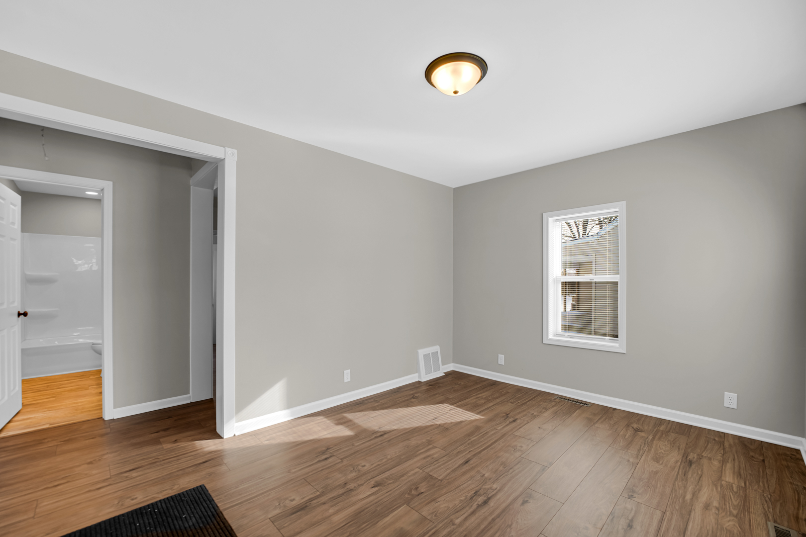 1376 NE LENNINGTON Circle, Kankakee, IL 60901