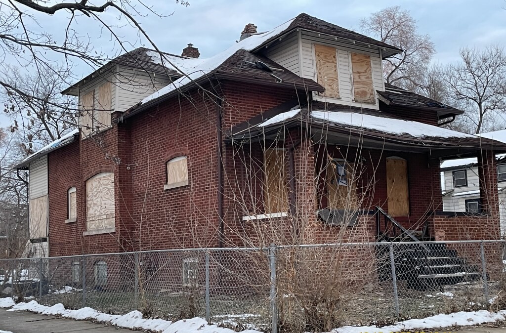 302 E 134th Street, Chicago, IL 60827