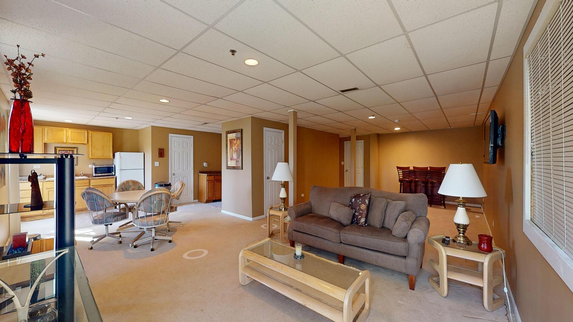 1147 Hampton Lane, Yorkville, IL 60560