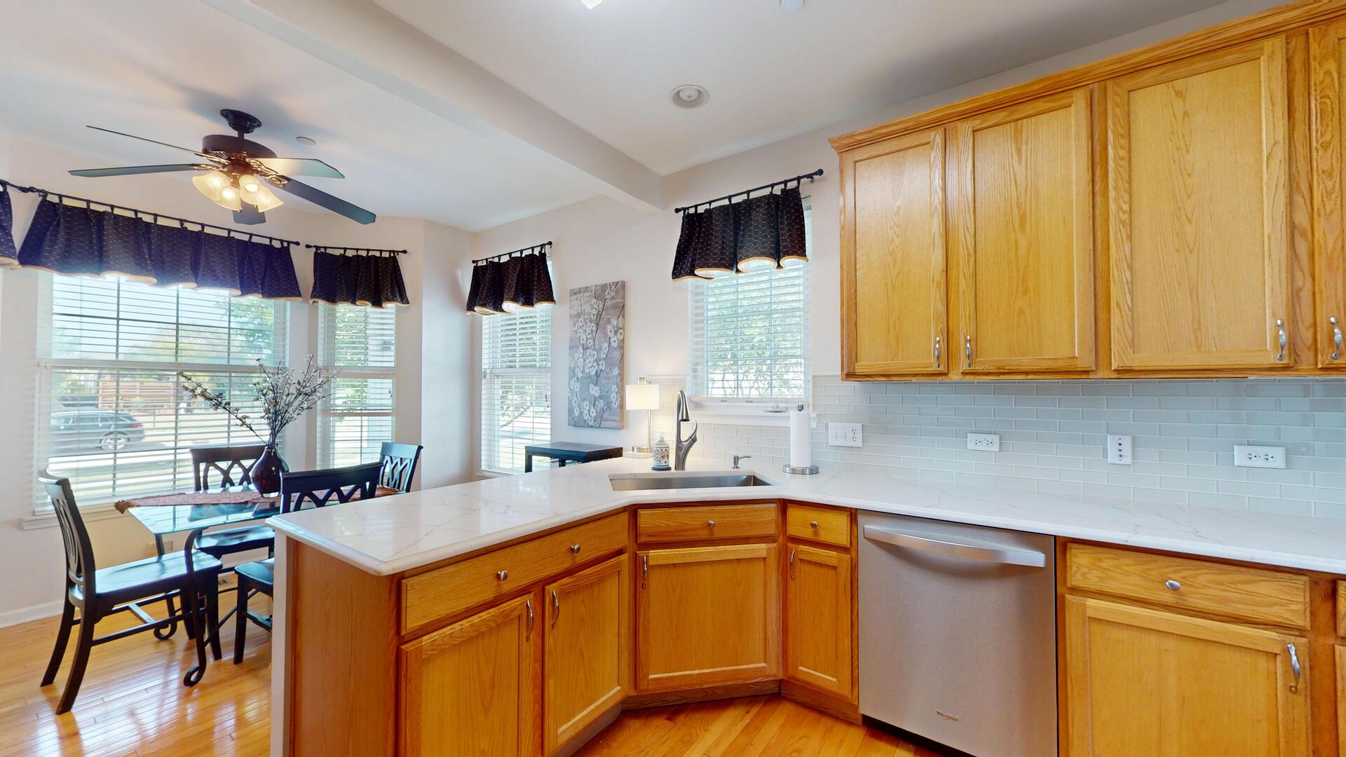 1147 Hampton Lane, Yorkville, IL 60560