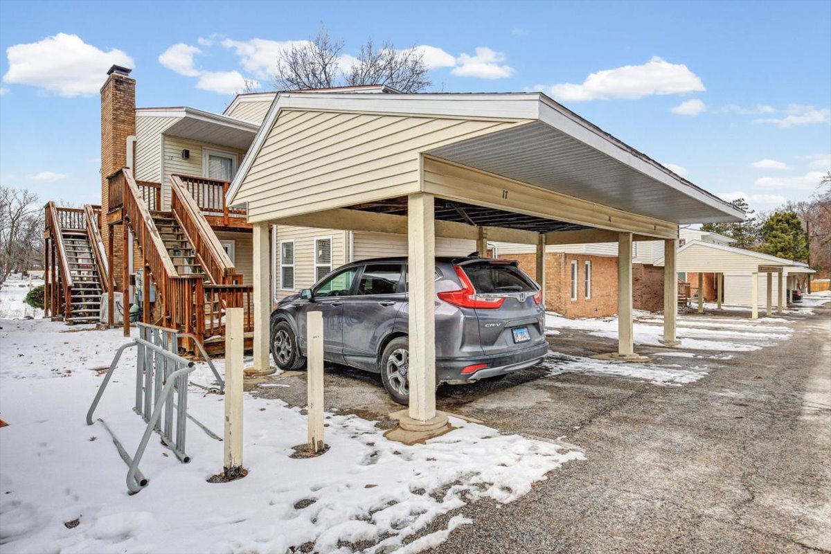 903 N Linden Street #18, Normal, IL 61761