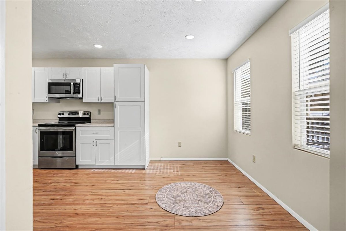 903 N Linden Street #18, Normal, IL 61761