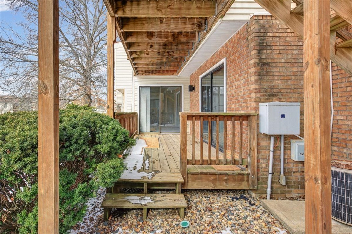 903 N Linden Street #18, Normal, IL 61761