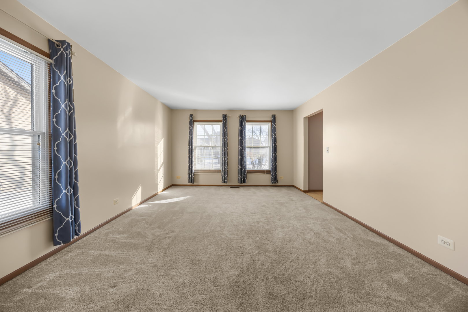 515 Indian Ridge Trail, Wauconda, IL 60084