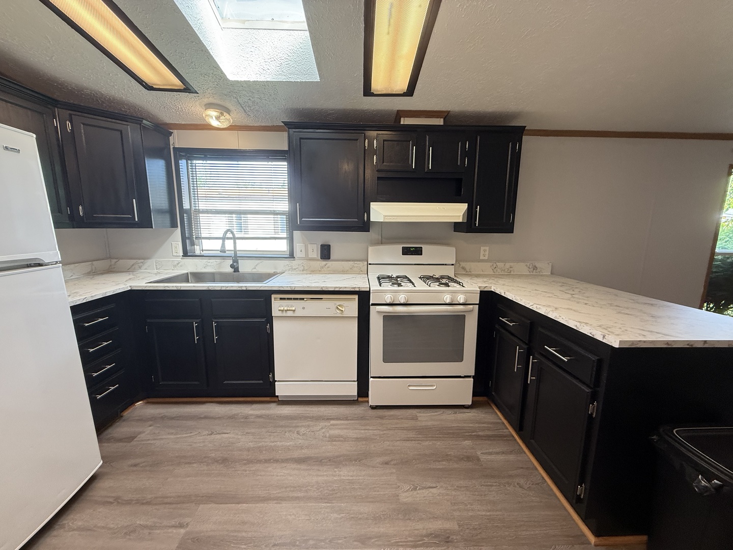 317 Pleasant Terrace, Matteson, IL 60443