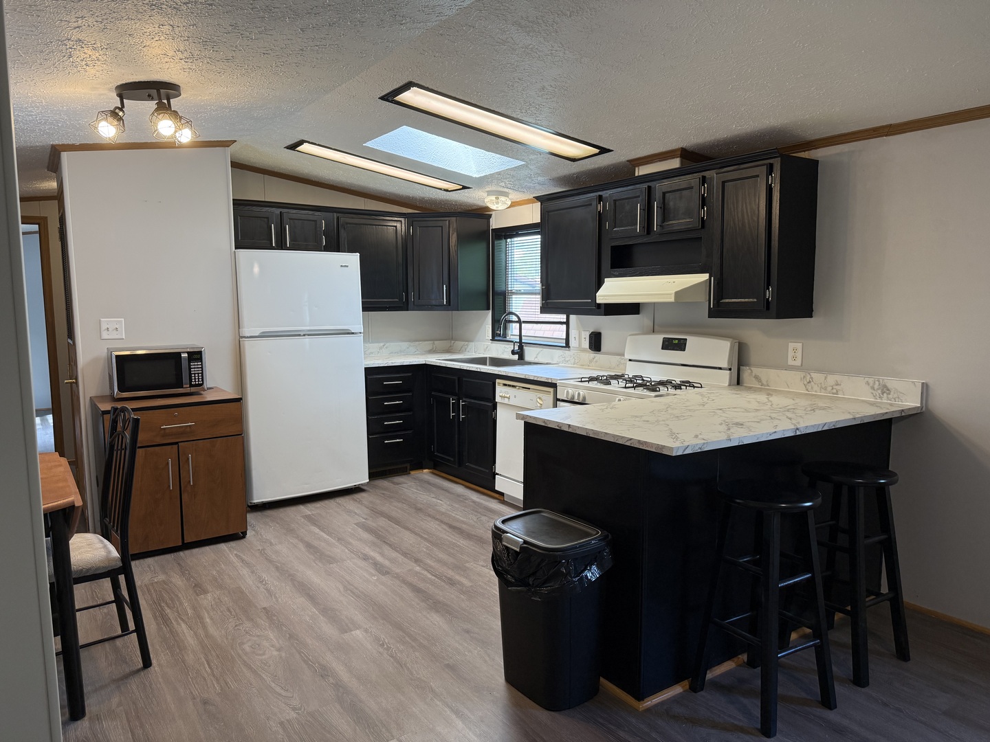 317 Pleasant Terrace, Matteson, IL 60443