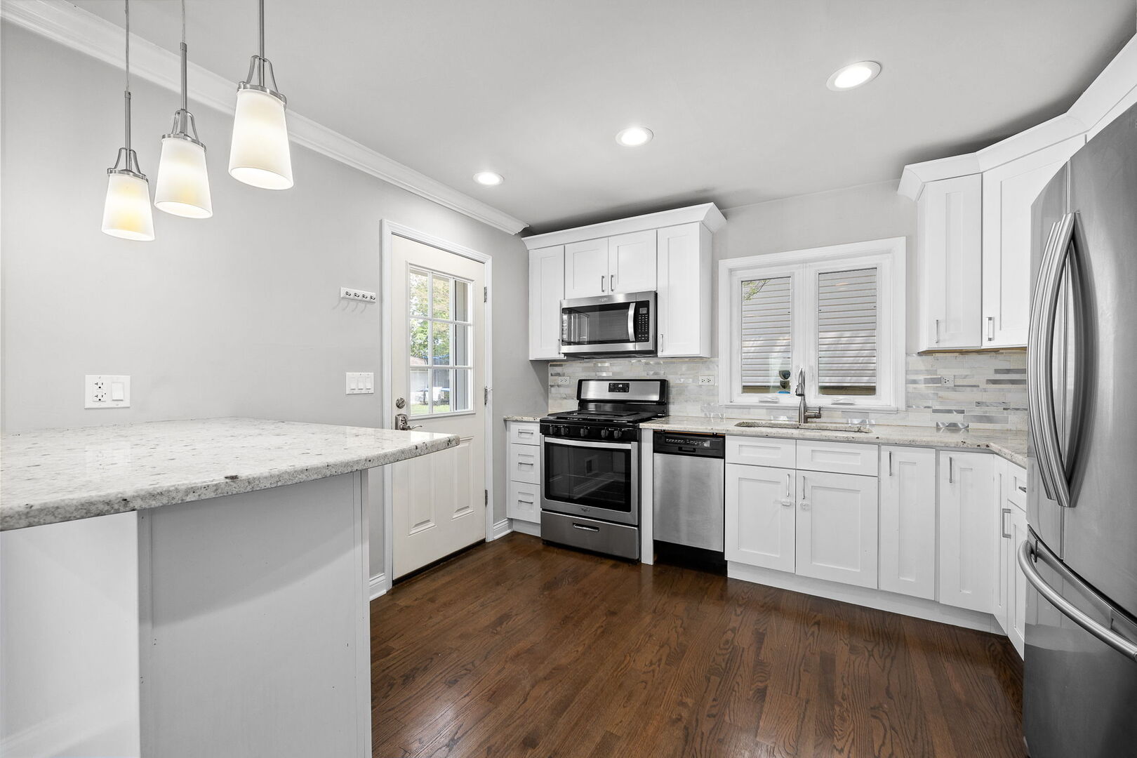 623 S Green Valley Drive, Lombard, IL 60148