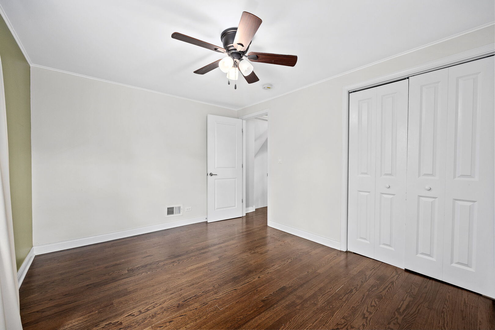 623 S Green Valley Drive, Lombard, IL 60148