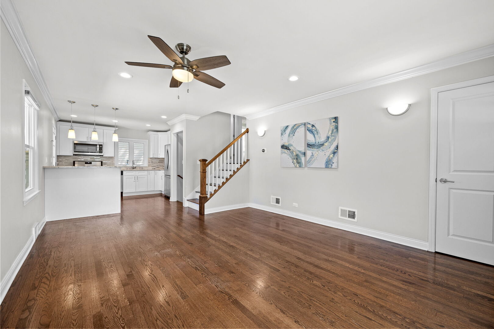 623 S Green Valley Drive, Lombard, IL 60148