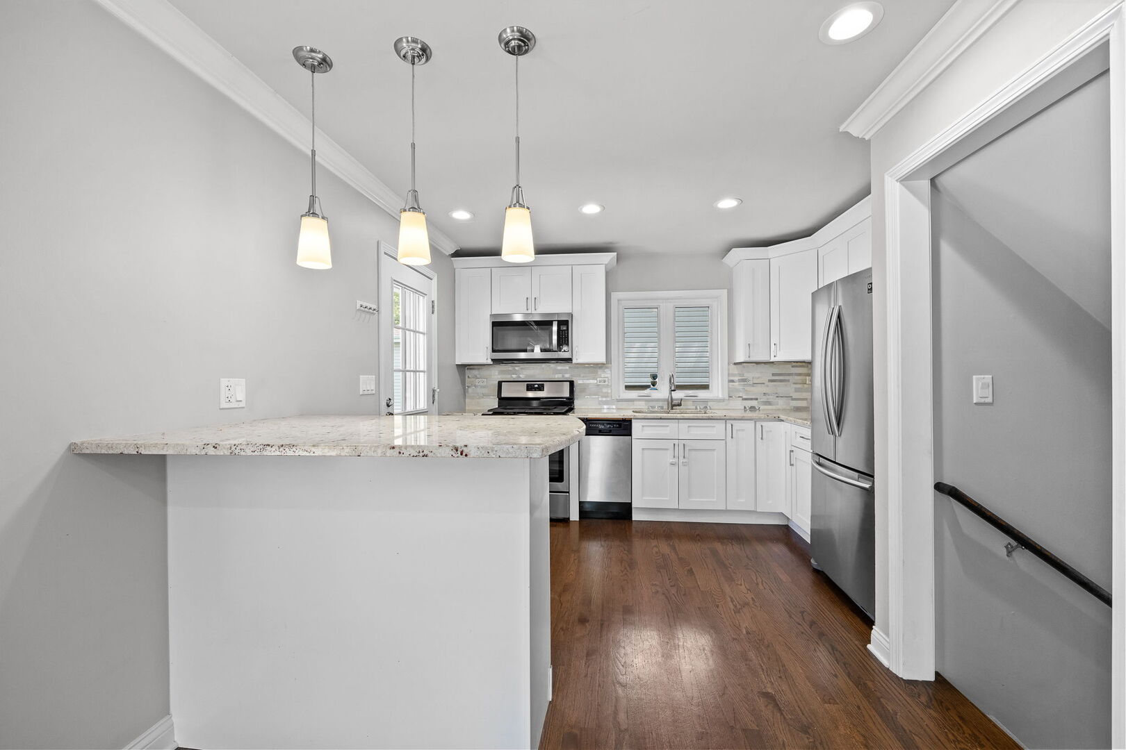 623 S Green Valley Drive, Lombard, IL 60148