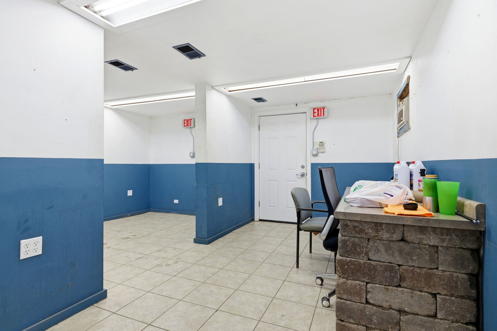 14427 S California Avenue, Posen, IL 60469