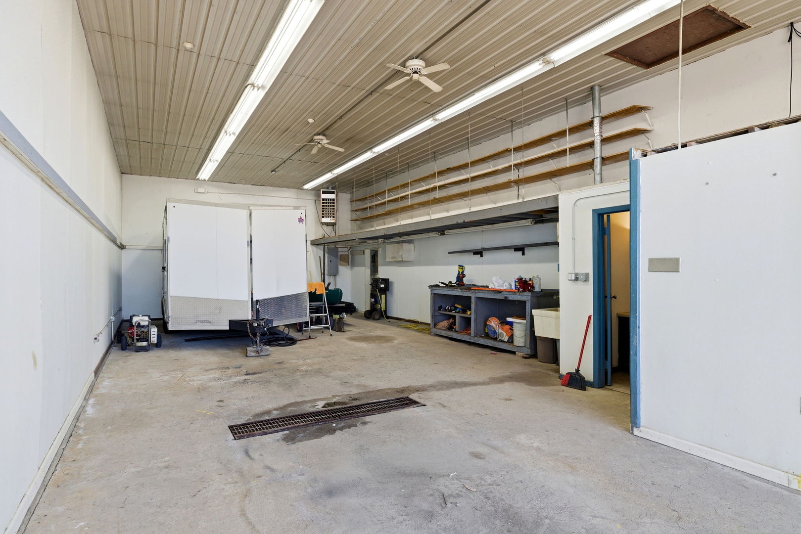 14427 S California Avenue, Posen, IL 60469