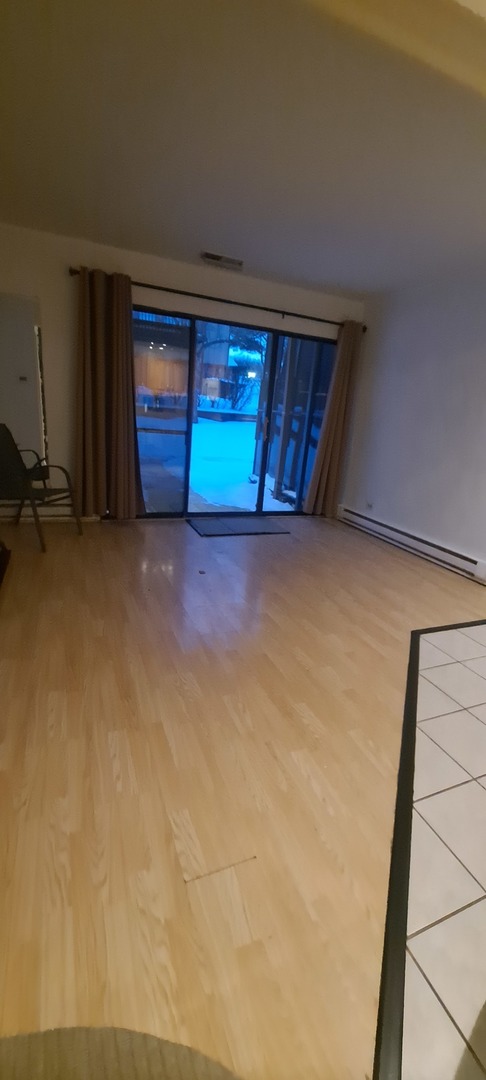 23 Jamaica Colony Common #5, Fox Lake, IL 60020