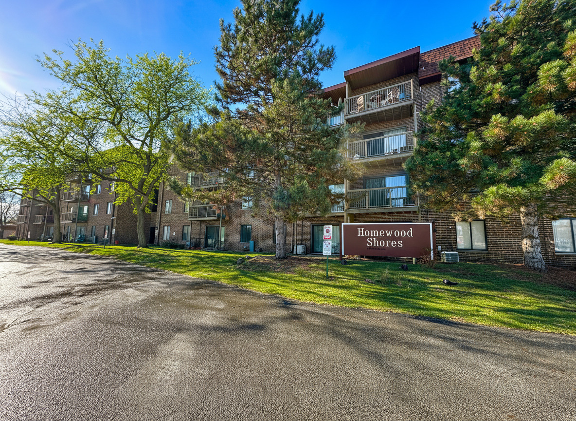 820 Elder Road #C-412, Homewood, IL 60430