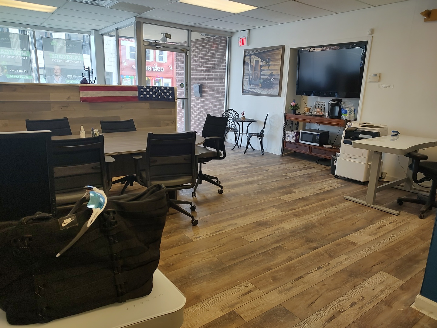 36 N Broadway Avenue, Aurora, IL 60505