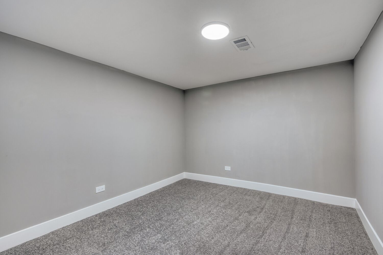 12643 S Harvard Avenue, Chicago, IL 60628