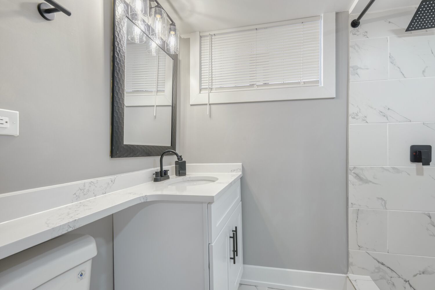 12643 S Harvard Avenue, Chicago, IL 60628