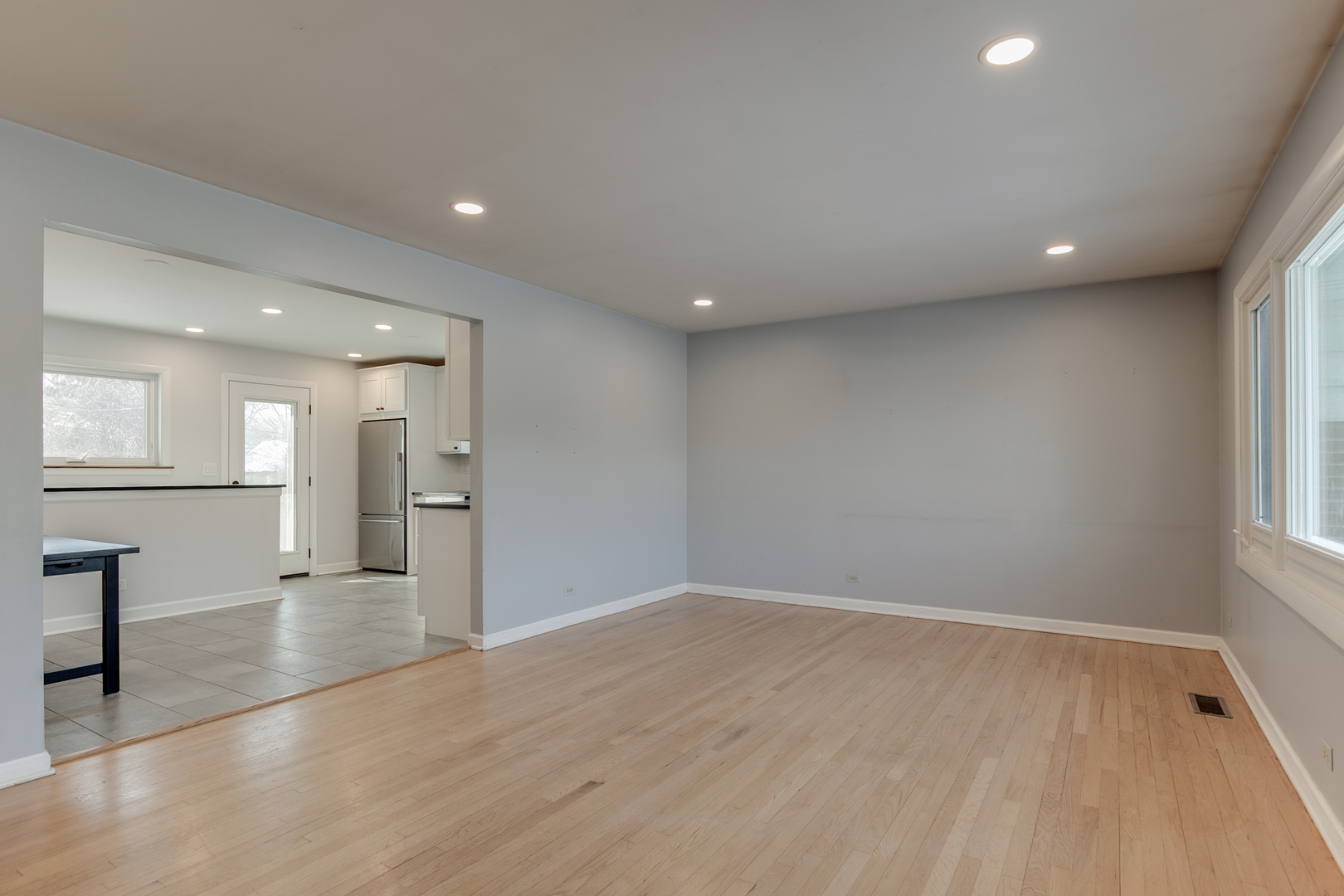 1311 E Euclid Avenue, Arlington Heights, IL 60004