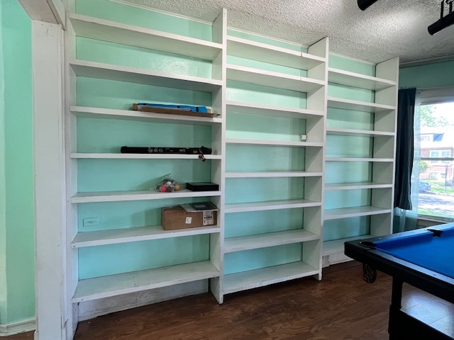 3651 W 64th Place, Chicago, IL 60629