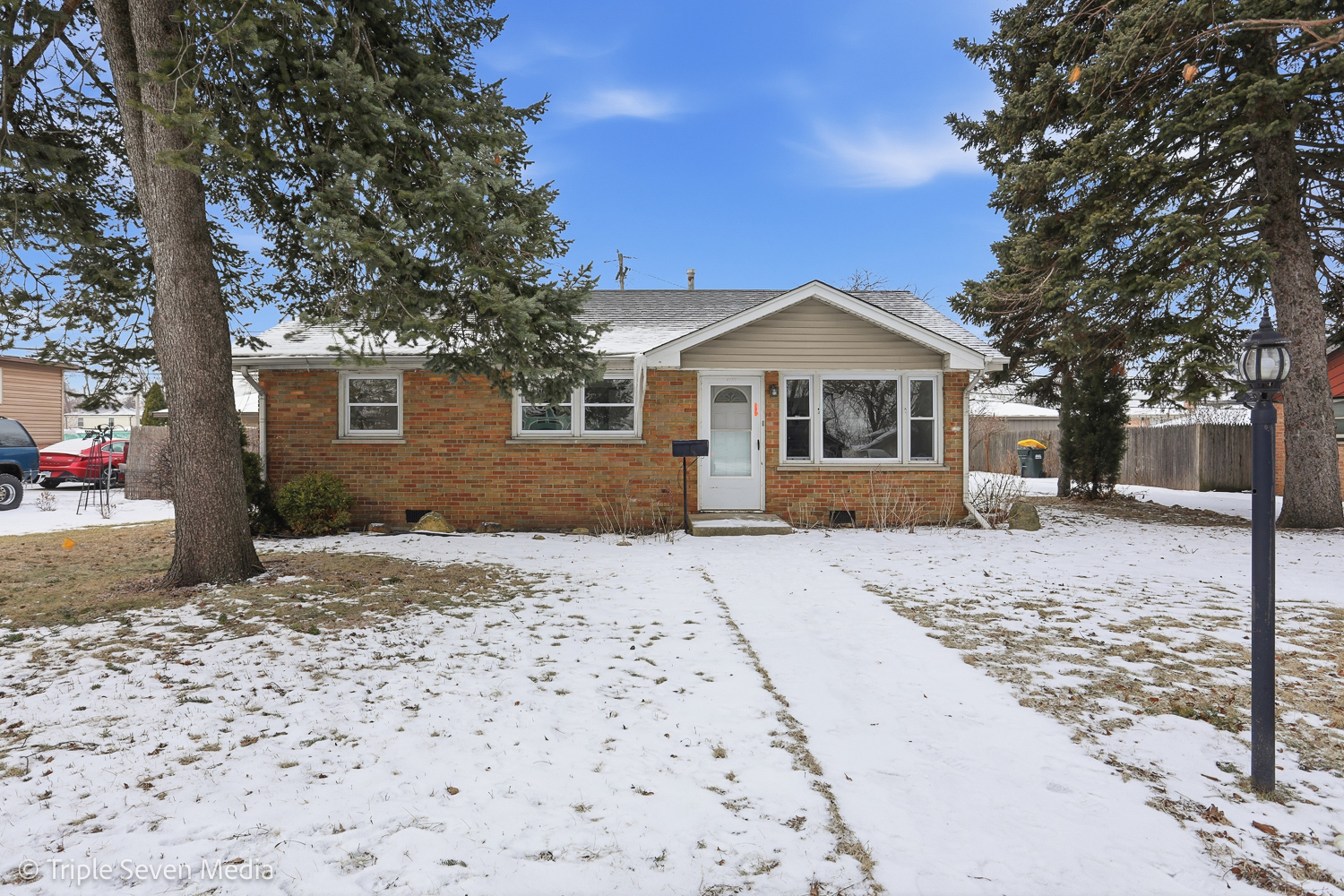 6135 Birmingham Street, Chicago Ridge, IL 60415