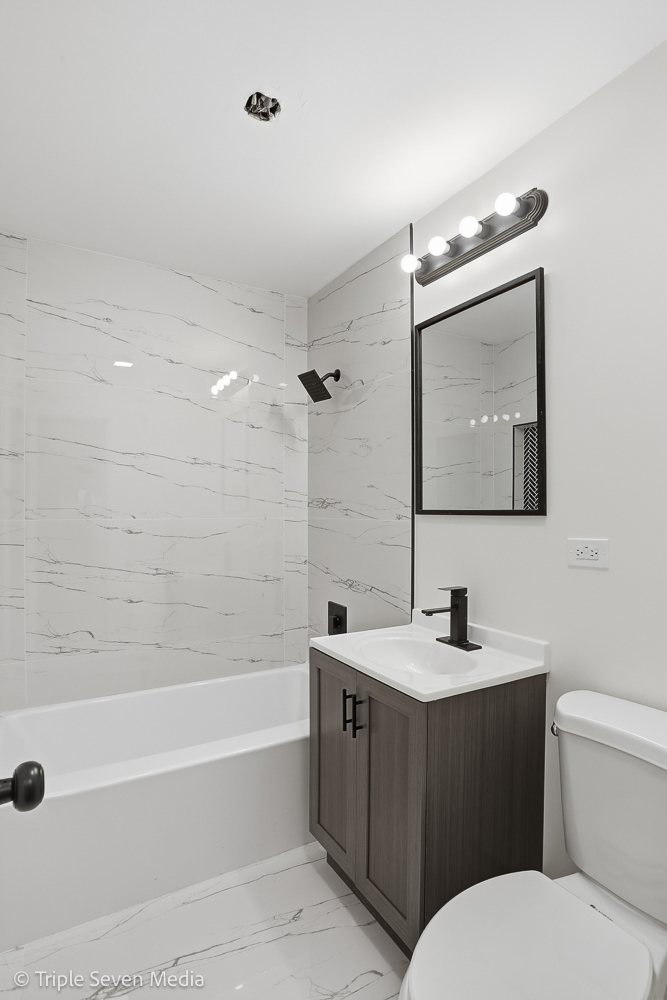 6135 Birmingham Street, Chicago Ridge, IL 60415