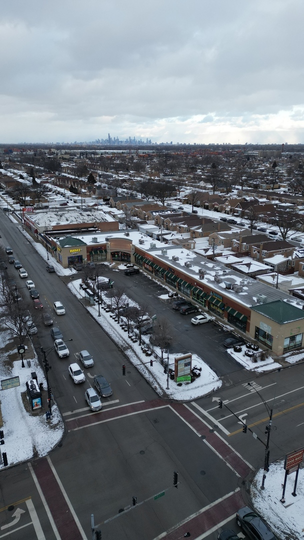 8235-8259 S KEDZIE Avenue, Chicago, IL 60655