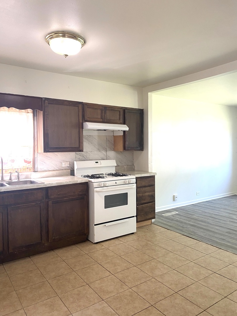 16775 Artesian Avenue, Hazel Crest, IL 60429