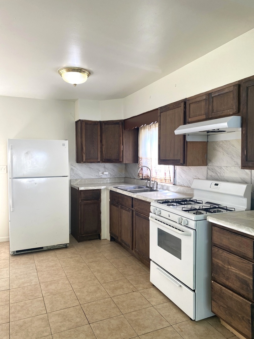 16775 Artesian Avenue, Hazel Crest, IL 60429