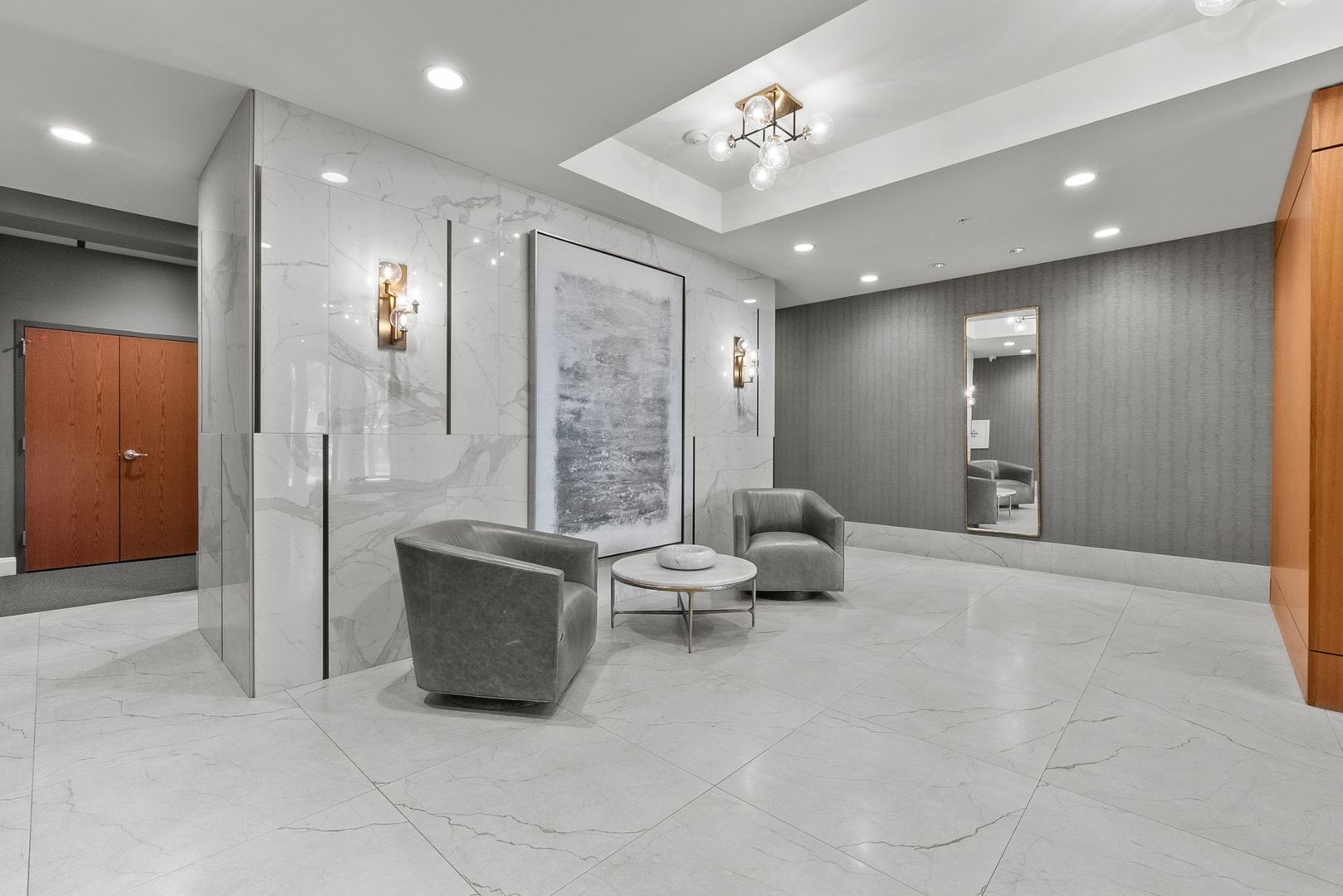 1000 VILLAGE CENTER Drive #102, Burr Ridge, IL 60527