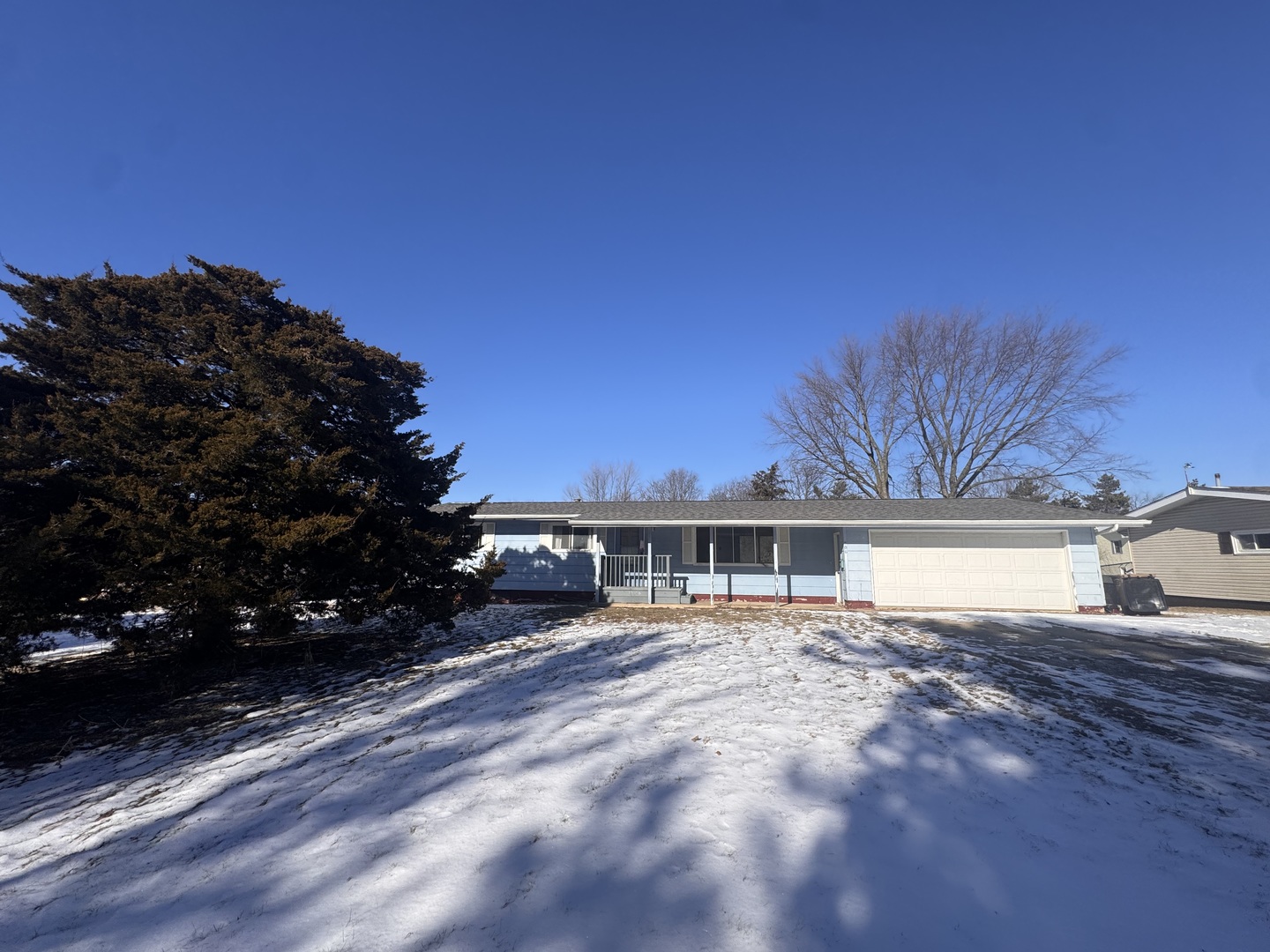 806 NE 3rd Street, Galva, IL 61434