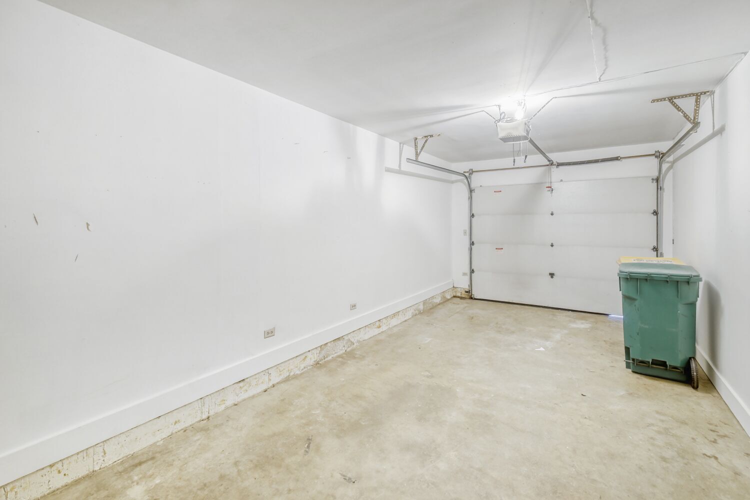 7285 Willow Way Lane #3B, Willowbrook, IL 60527